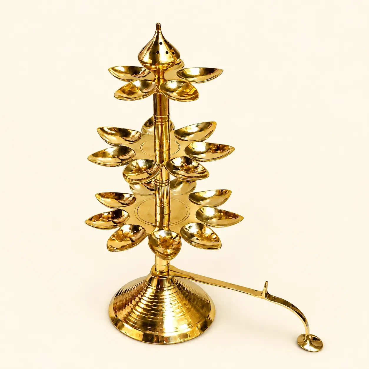 একুশ প্রদীপ- পিতল